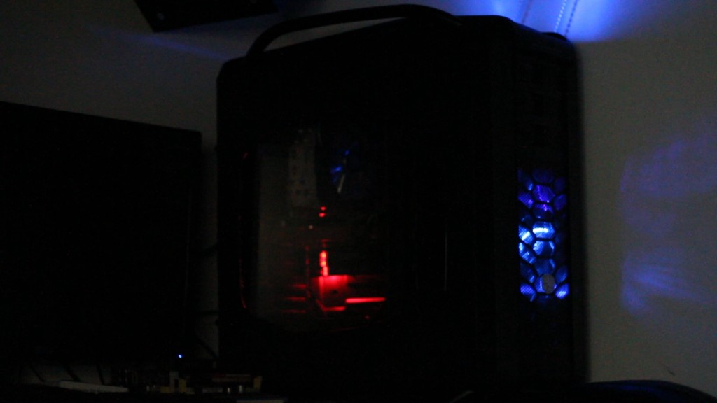 Cooler Master Cosmso SE Review.00_07_18_12.Still030