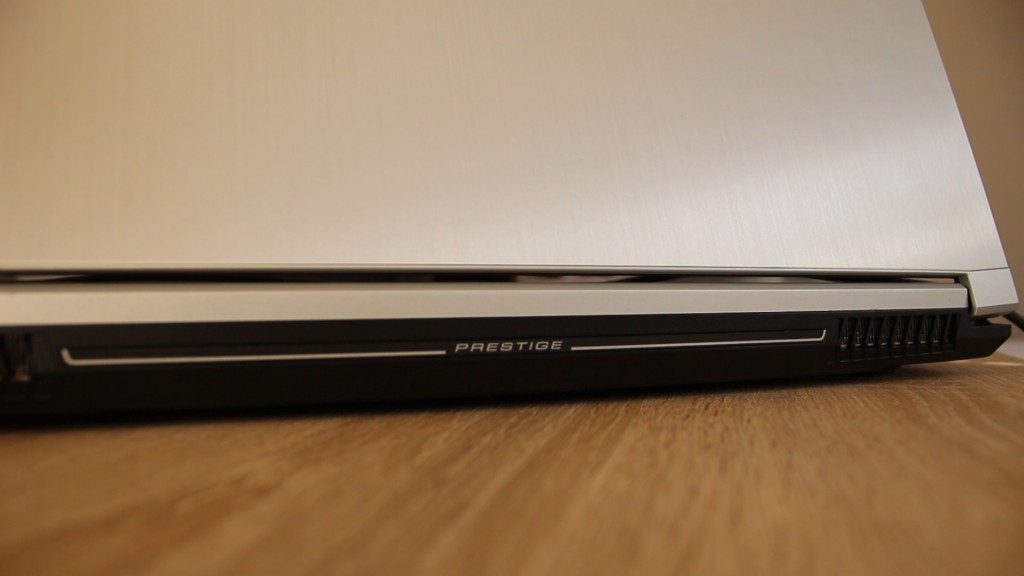 MSI PE60 Laptop Review.00_05_06_04.Still011